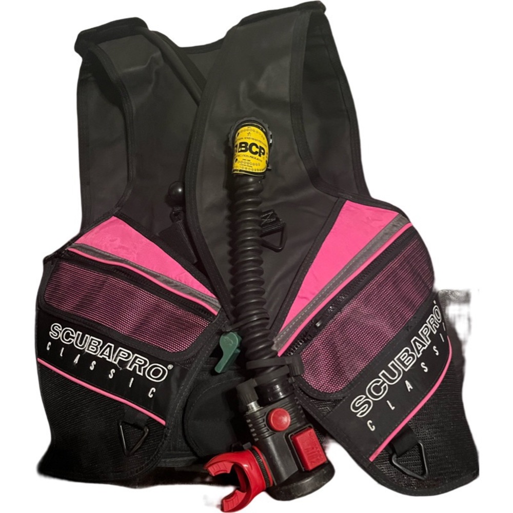 ScubaPro Classic Plus BCD w/ Air2 & Inflation Hose - Size Small Pink And Black